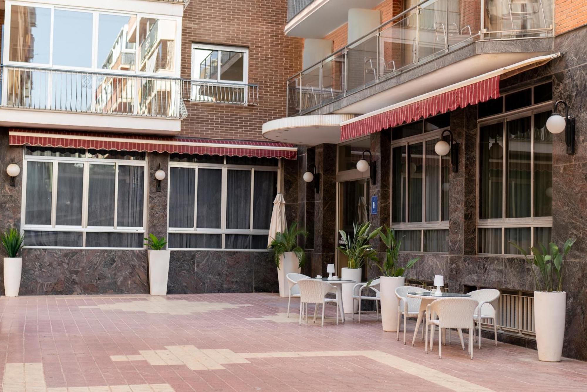 Hotel Primavera Benidorm Bagian luar foto