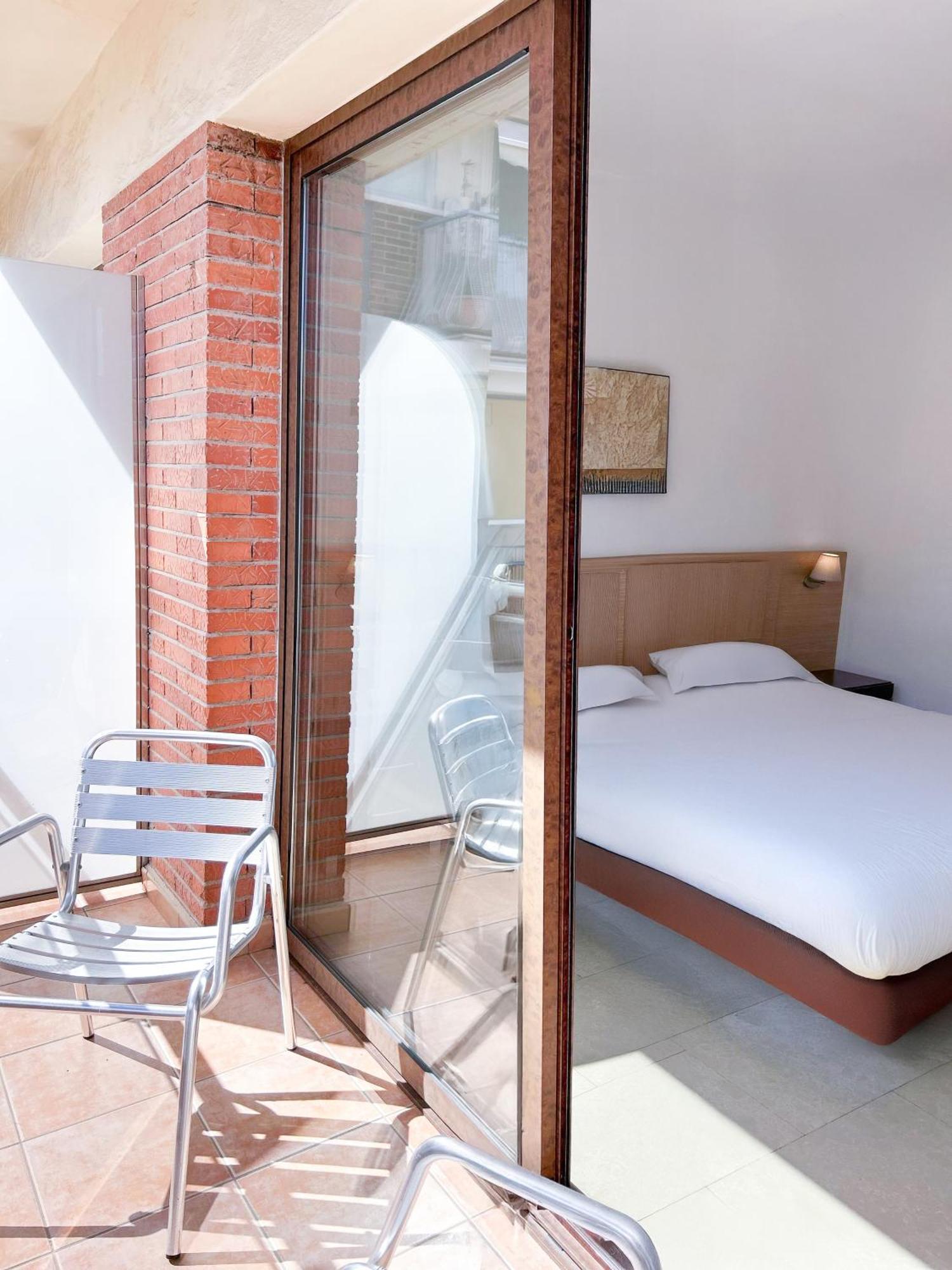 Hotel Primavera Benidorm Bagian luar foto