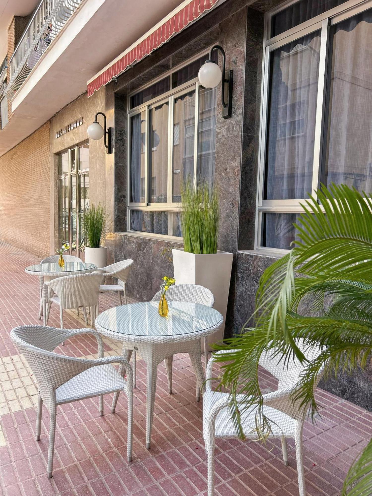 Hotel Primavera Benidorm Bagian luar foto